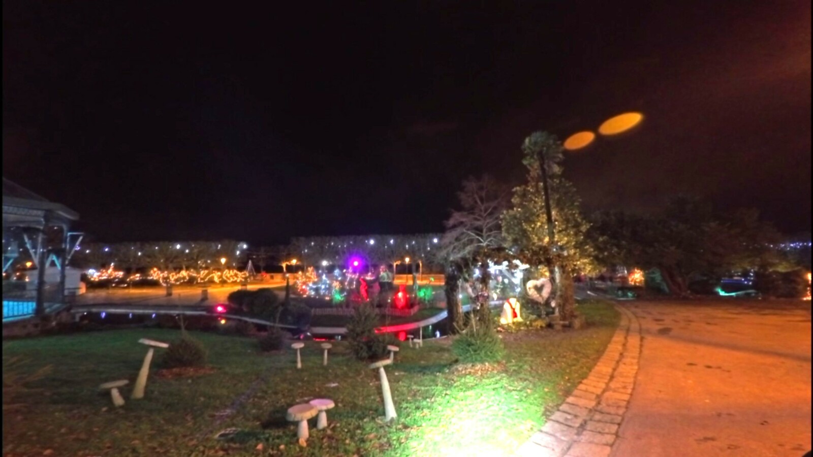 BALADE NOCTURNE DE NOEL A FOUGÈRES