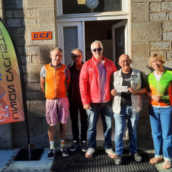 Remise de chèque pour "LA FOUGERAISE Lutte contre le cancer"